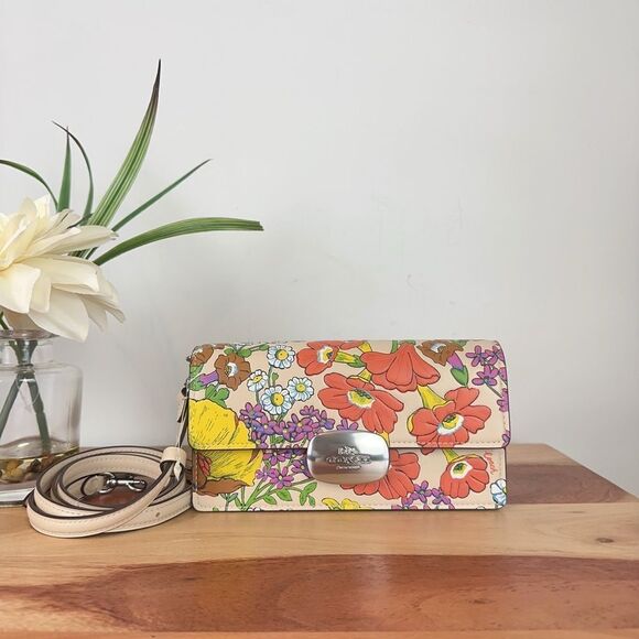 NWT Coach Eliza Small Flap Crossbody With Floral Print - Picture 2 of 11